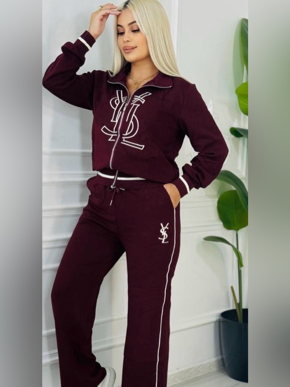 Zip-Neck track suit set in Burgundy